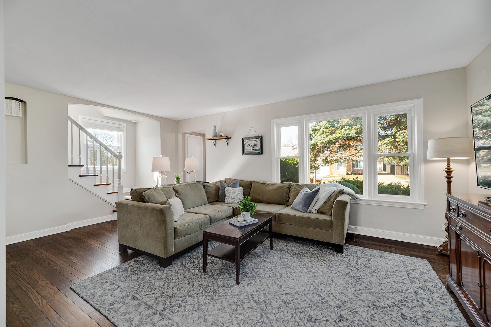 2309 2nd Avenue North Riverside, IL 60546 - Photo 6 of 22 a living room with furniture and a large window