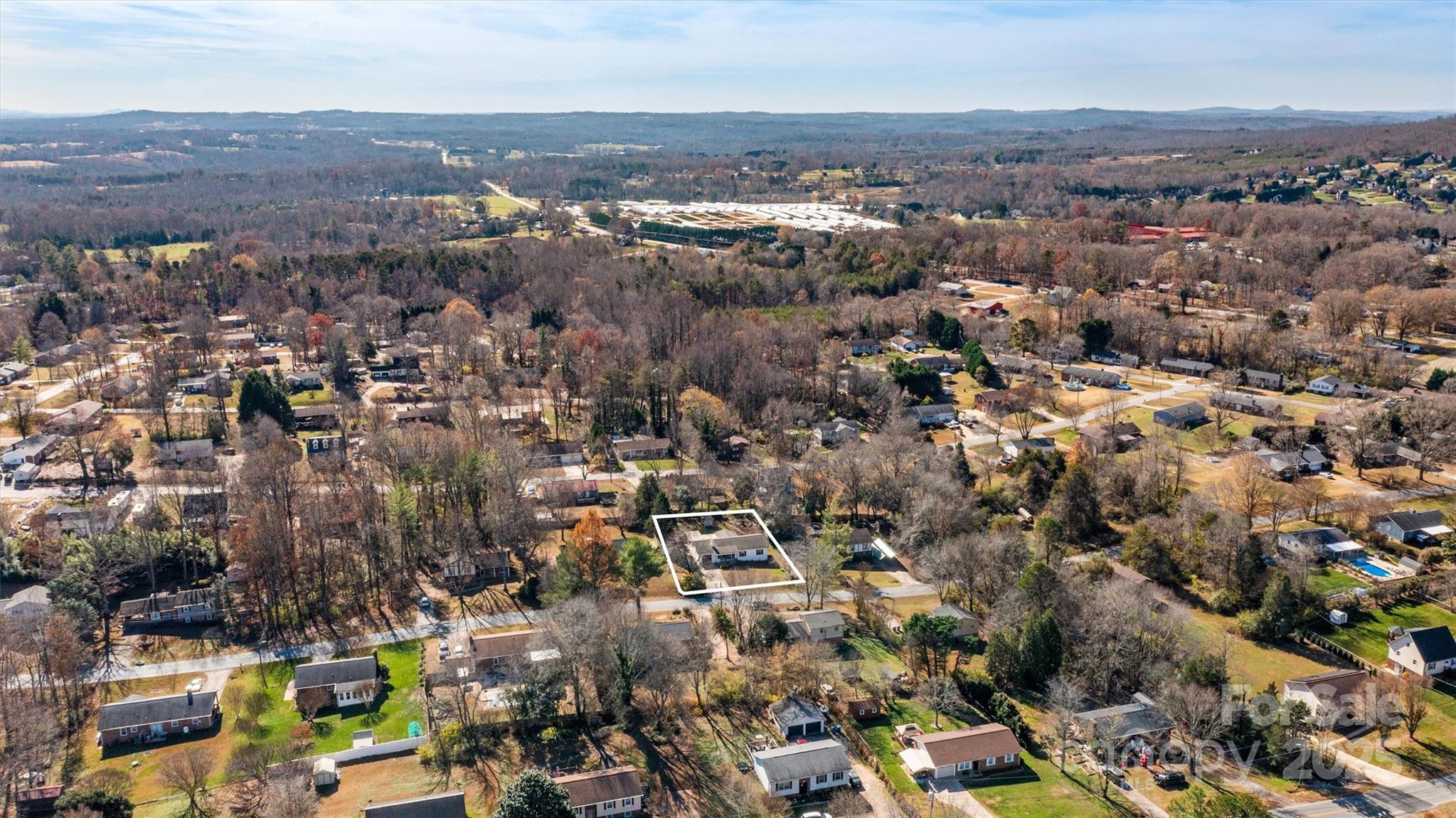 5645 Sandhurst Road Hickory, NC 28602 - Photo 39 of 46 an aerial view of multiple house