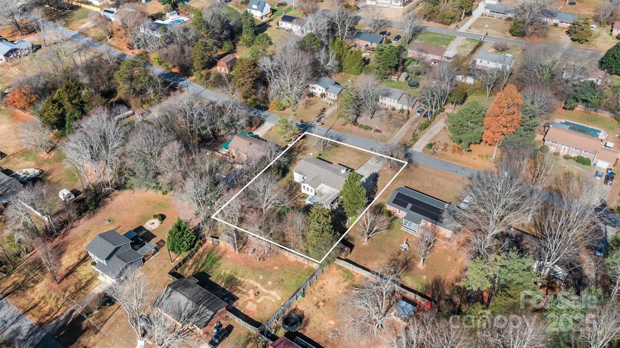 5645 Sandhurst Road Hickory, NC 28602 - Photo 42 of 46 an aerial view of a house with a yard