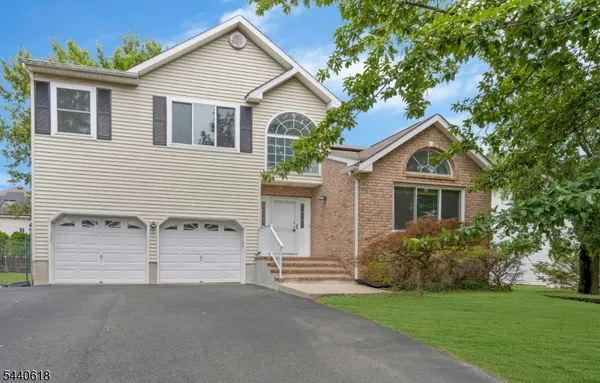$899,000 | 450 Vanderveer Road, Bridgewater, NJ 08807
