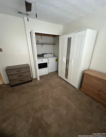 $1,450 | 923 Vance Jackson Road, San Antonio, TX 78201