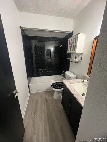 $1,450 | 923 Vance Jackson Road, San Antonio, TX 78201