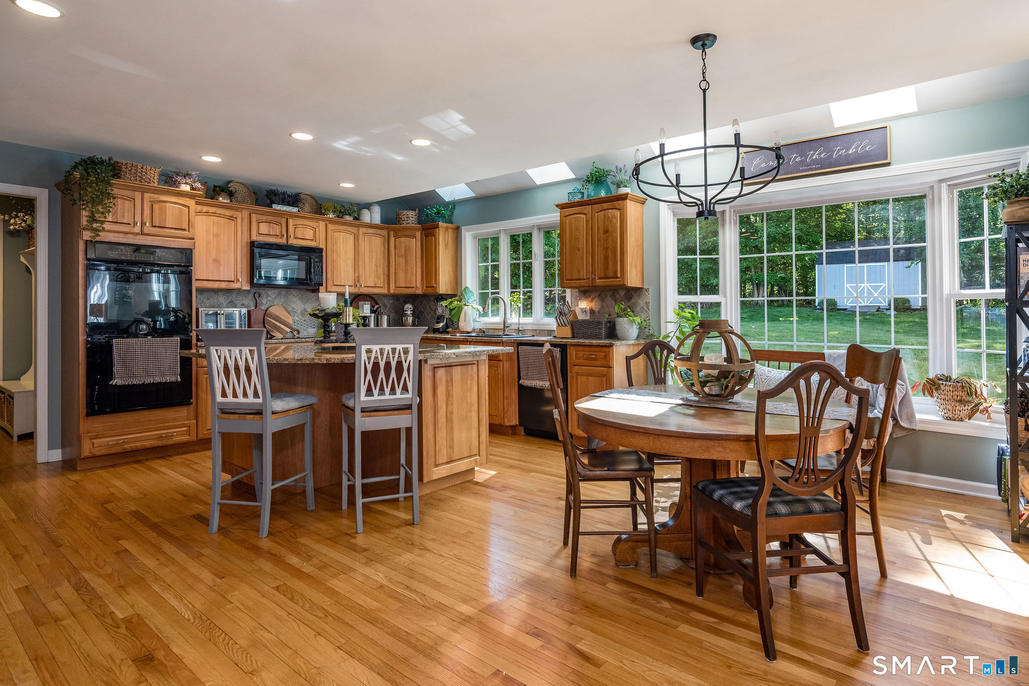 29 Buell Hill Road Killingworth, CT 06419 - Photo 8 of 38 Gorgeous Kitchen.