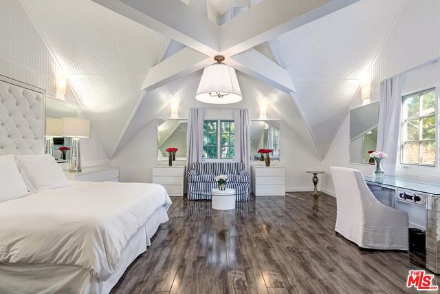 $5,750 | 909 North Orlando Avenue, Los Angeles, CA 90069