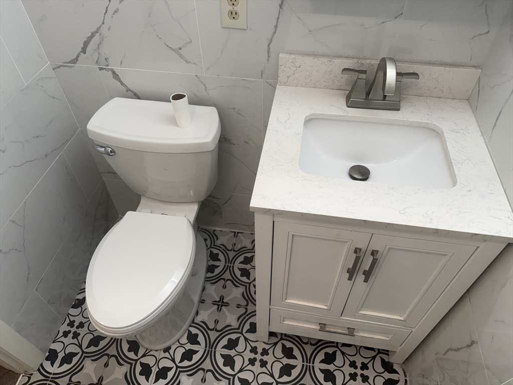 11 B Gibbs Street, Unit 28 Worcester, MA 01607 - Photo 11 of 13