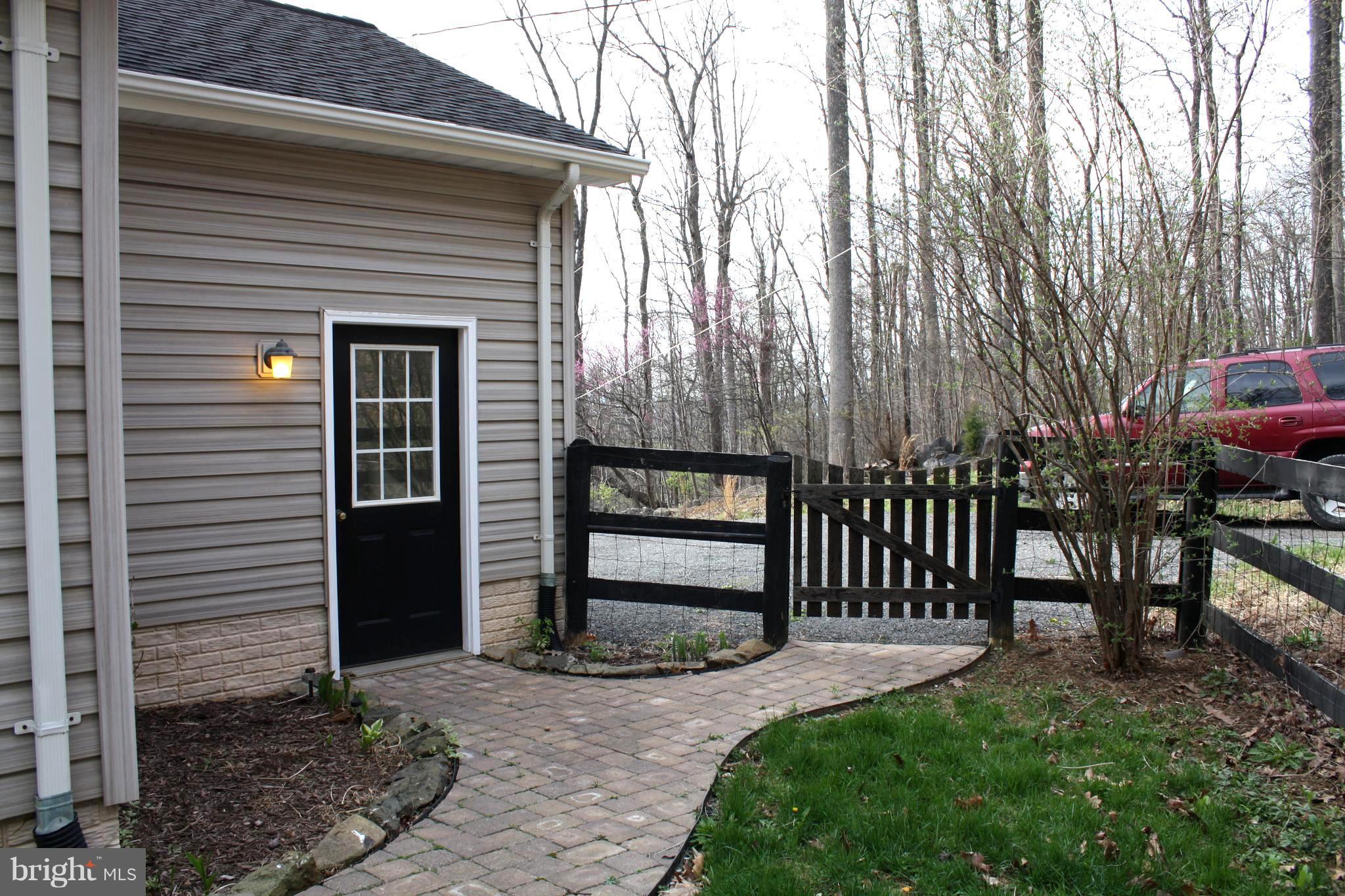 890 Wilderness Road Linden, VA 22642 - Photo 3 of 27 Exterior (Rear)