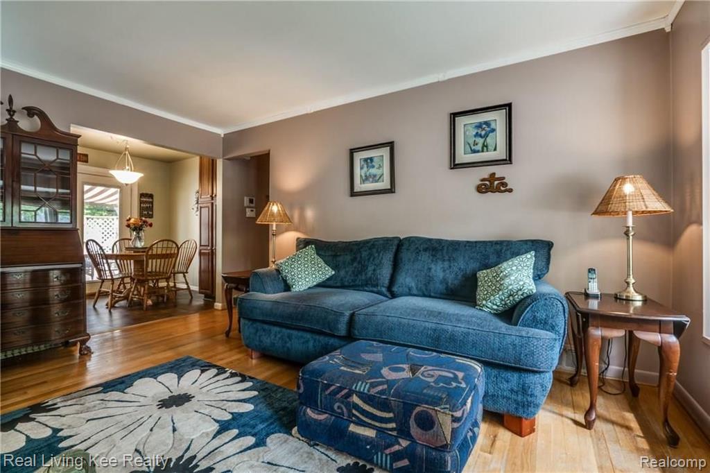 621 Rewold Drive Rochester, MI 48307 - Photo 7 of 34