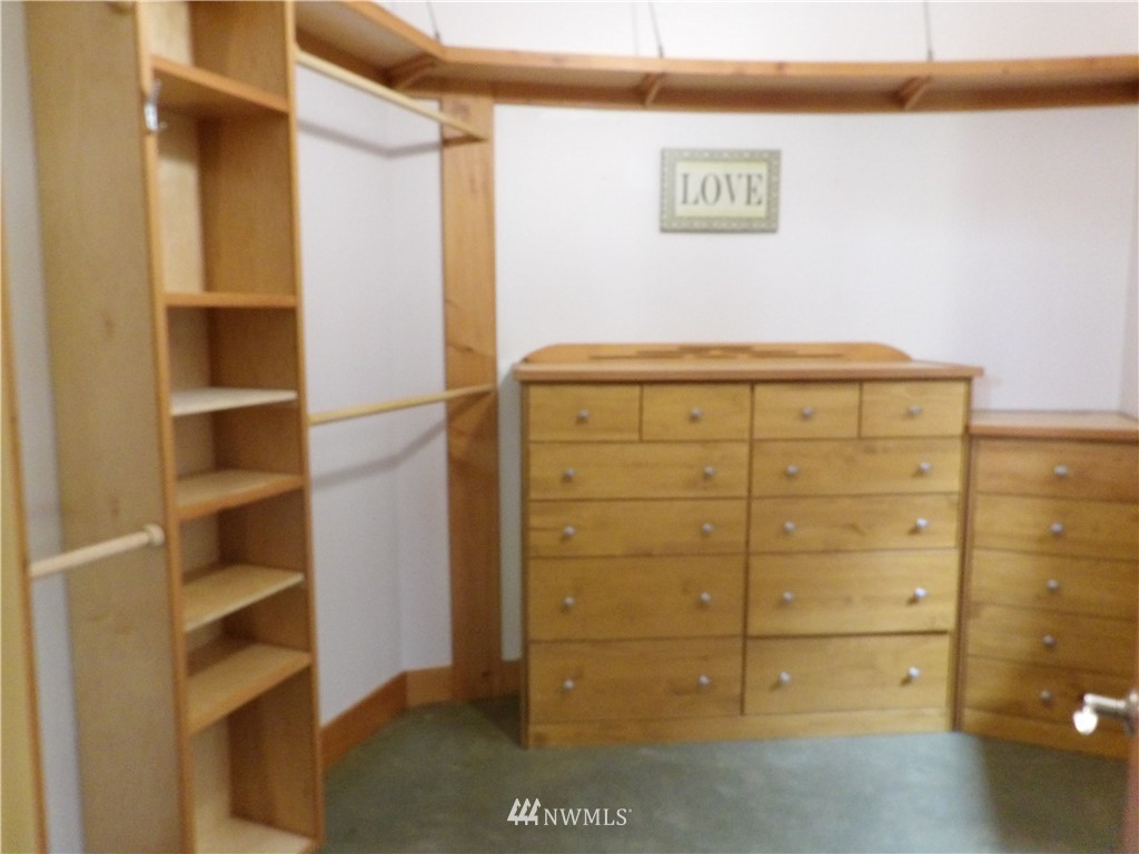10338 Clark Road Southeast Yelm, WA 98597 - Photo 13 of 25 Gallery Image 13