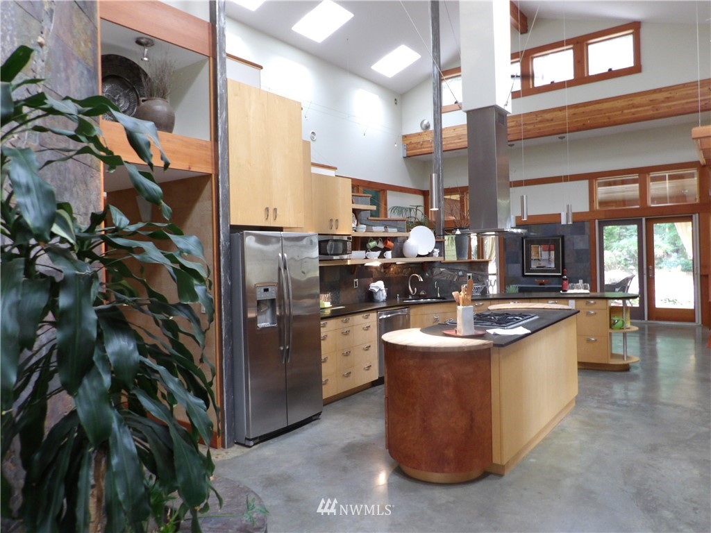 10338 Clark Road Southeast Yelm, WA 98597 - Photo 8 of 25 Gallery Image 8