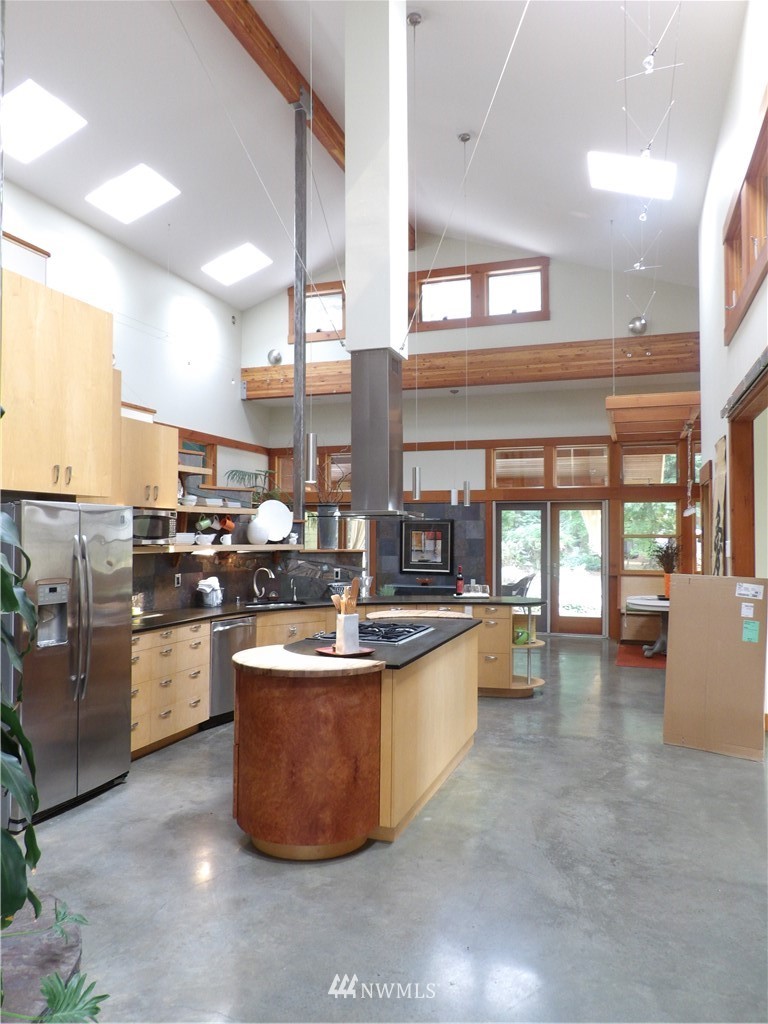 10338 Clark Road Southeast Yelm, WA 98597 - Photo 9 of 25 Gallery Image 9