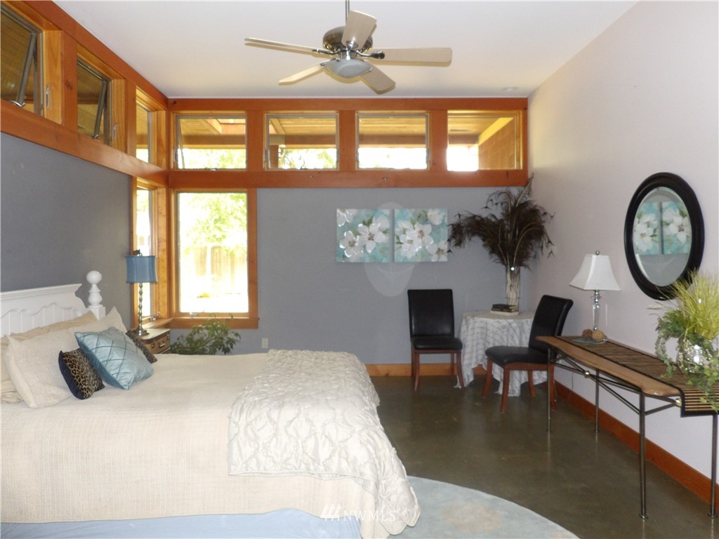 10338 Clark Road Southeast Yelm, WA 98597 - Photo 10 of 25 Gallery Image 10