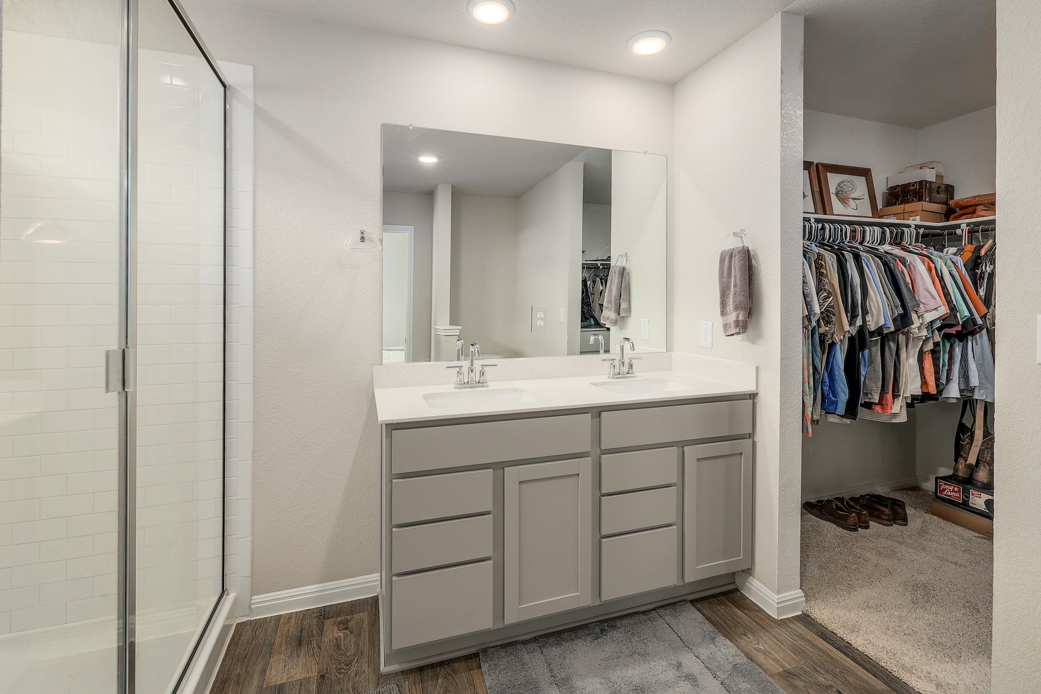 413 Hunter Loop Bertram, TX 78605 - Photo 16 of 27 Walk in Shower, Dual Vanity, Large walk in Closet