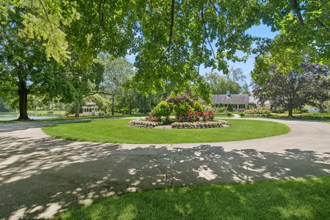 $2,250,000 | Undisclosed Address, North Barrington, IL 60010