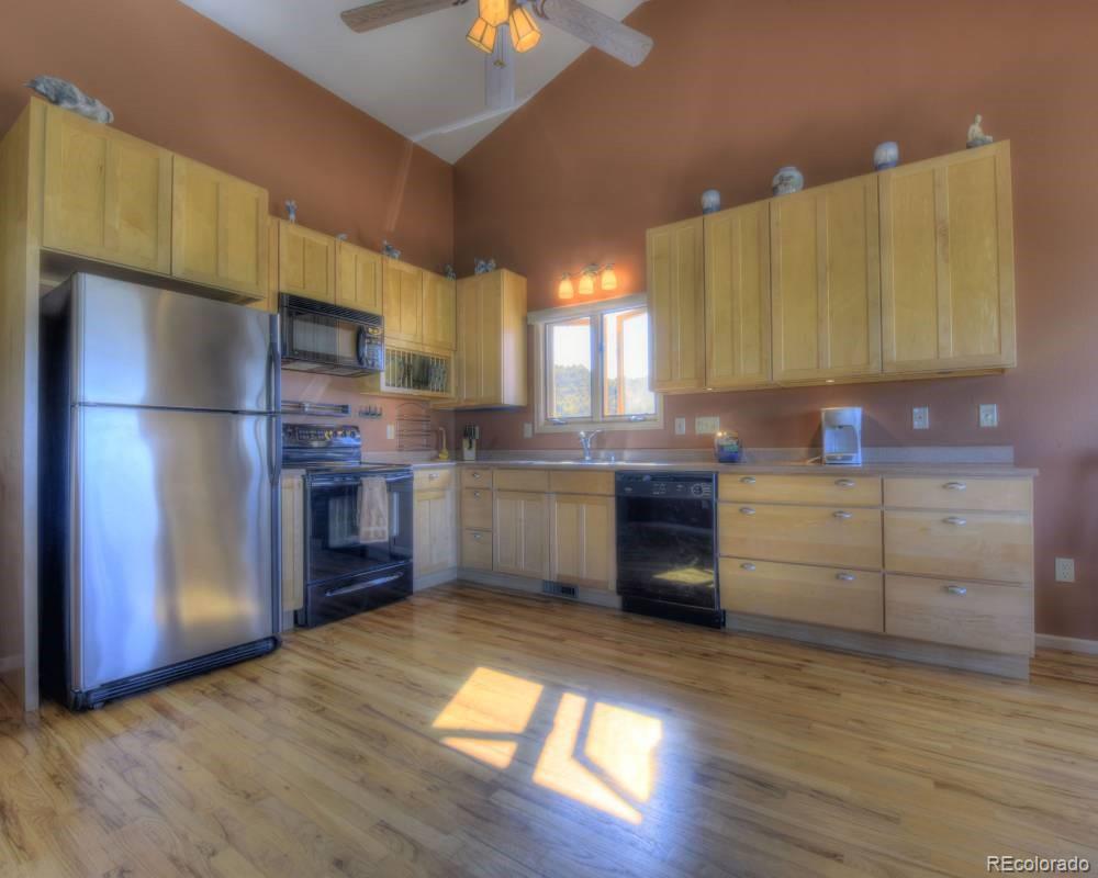 655 Lakeview Road Westcliffe, CO 81252 - Photo 4 of 28 Gallery Image 4