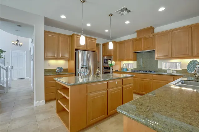 $1,080,000 | 626 West La Canada Avenue, Mountain House, CA 95391