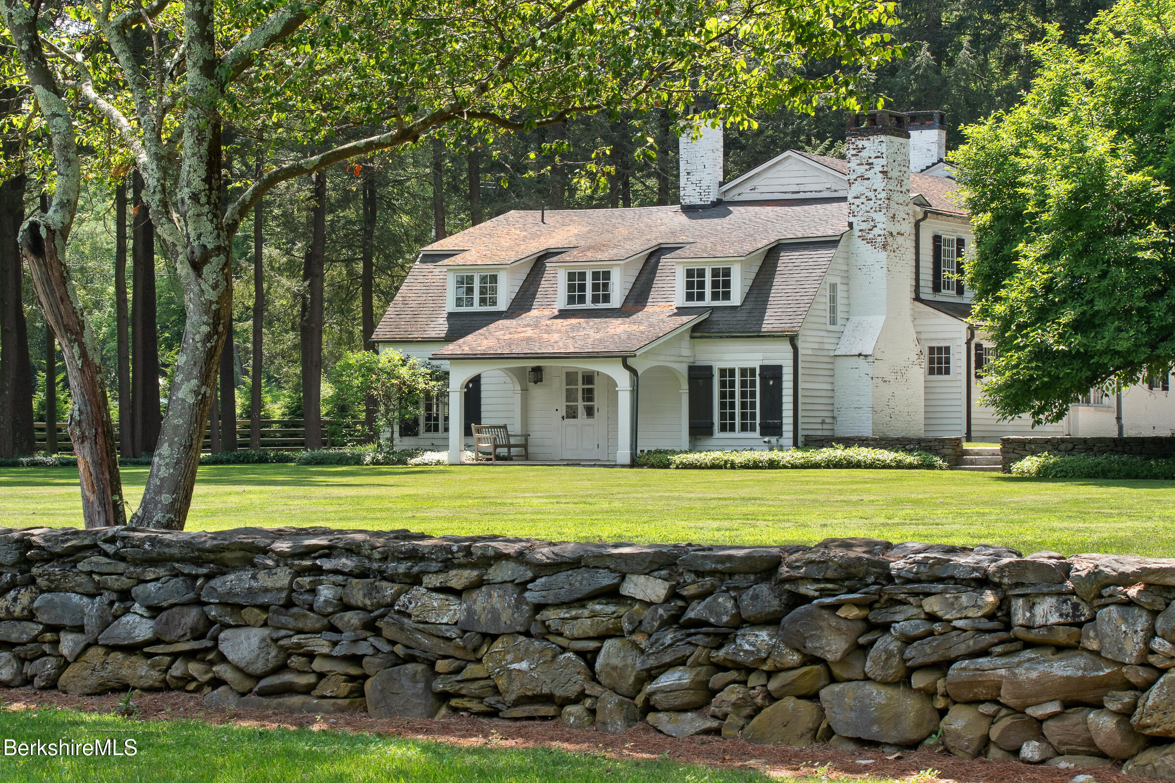 25 Sheffield Road Egremont, MA 01230 - Photo 13 of 73 27 (3)