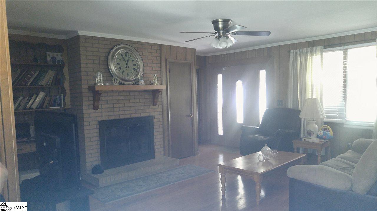 201 Baldwin Road Simpsonville, SC 29680 - Photo 5 of 24 Gallery Image 5