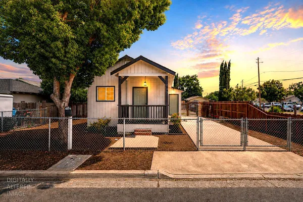 $337,000 | 253 West Avenue, Oakdale, CA 95361