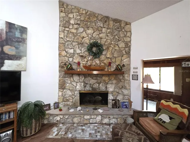 $2,800 | 804 Palm Harbor Court, Leesburg, FL 34748