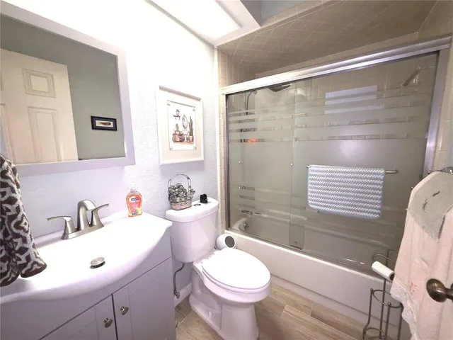 $2,800 | 804 Palm Harbor Court, Leesburg, FL 34748