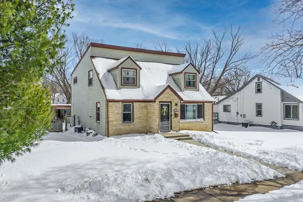 $354,900 | 518 Church Street, Wisconsin Dells, WI 53965