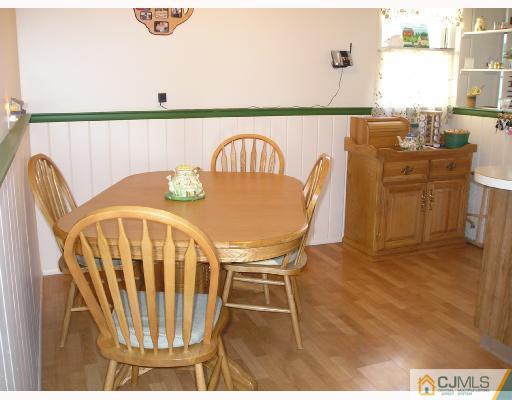 22 Montview Road Edison, NJ 08837 - Photo 4 of 10