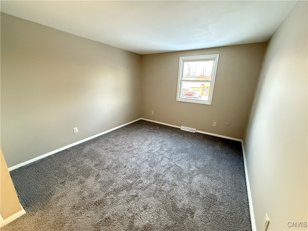 8017 Marlin Drive, Unit B Clay, NY 13041 - Photo 18 of 27