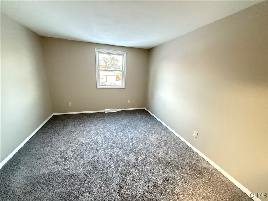 8017 Marlin Drive, Unit B Clay, NY 13041 - Photo 19 of 27