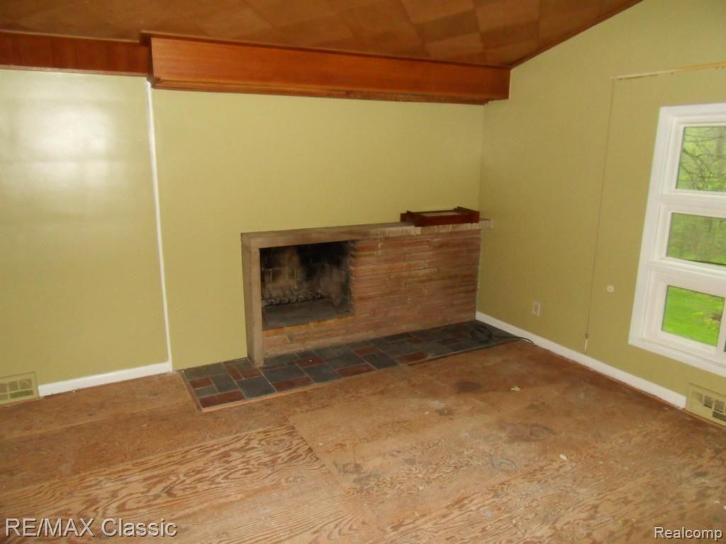 447 Rochdale Drive South Rochester, MI 48309 - Photo 3 of 43 SDC14388.jpg