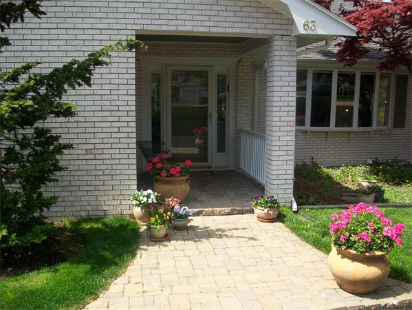 63 Kings Road Canton, MA 02021 - Photo 3 of 29 Gallery Image 3