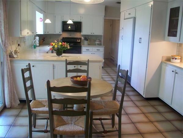 63 Kings Road Canton, MA 02021 - Photo 4 of 29 Gallery Image 4