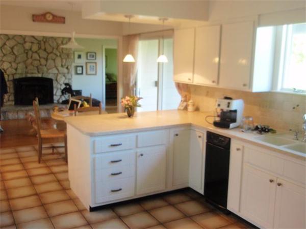 63 Kings Road Canton, MA 02021 - Photo 5 of 29 Gallery Image 5