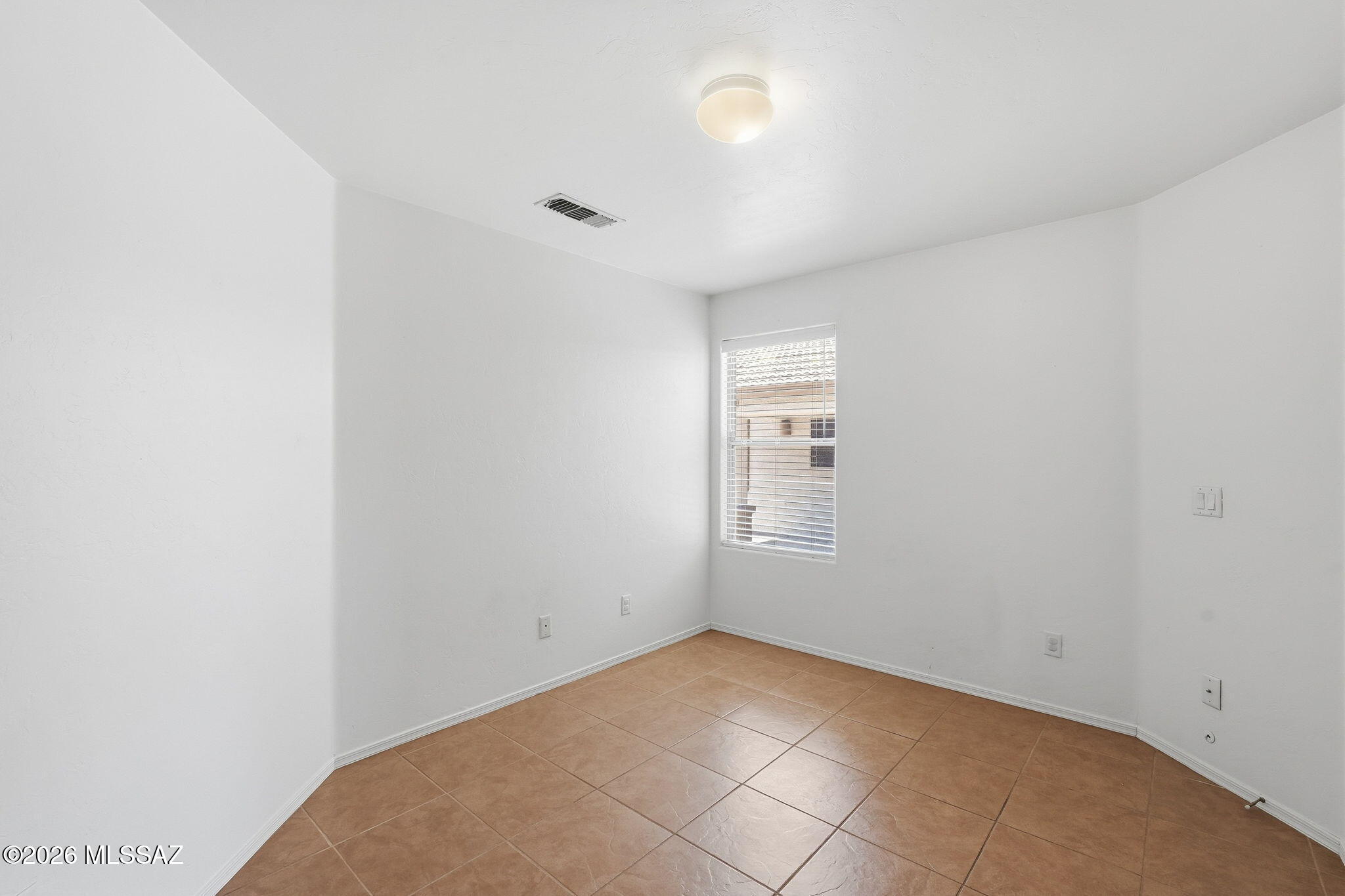 8435 East Bowline Road Tucson, AZ 85710 - Photo 13 of 42 009_ListerPros