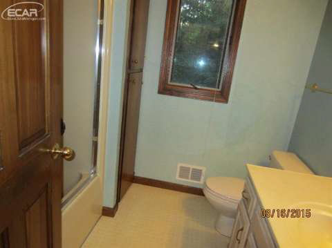 8030 Perry Road Grand Blanc, MI 48439 - Photo 28 of 36 20447355-27.JPG