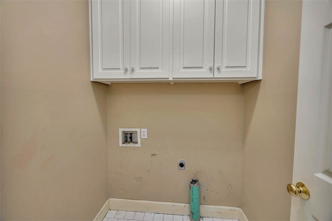 814 King's Grant St. Simons Island, GA 31522 - Photo 30 of 36 laundry