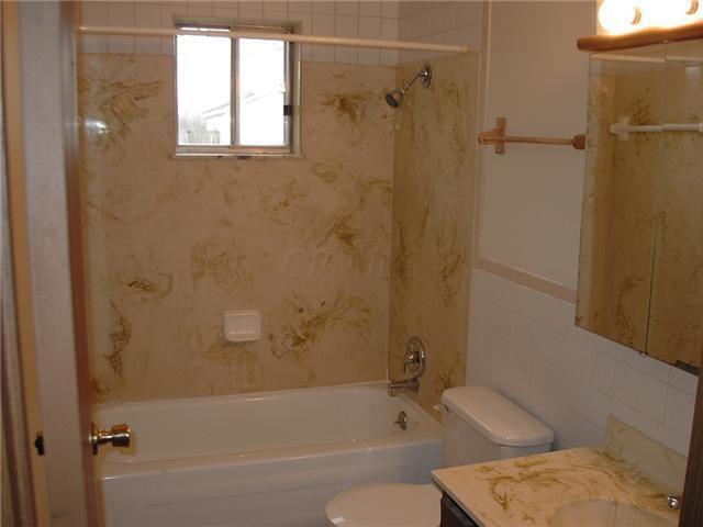 4308 Jermoore Road Columbus, OH 43207 - Photo 12 of 14 4308 jermoore 7