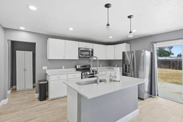 $335,000 | 110 West Hazelwood Drive, Lemoore, CA 93245