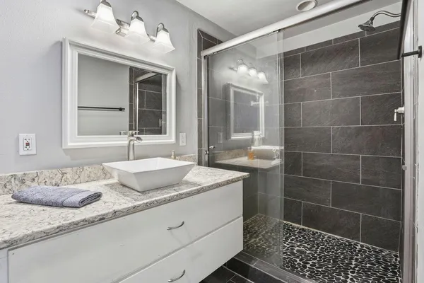 $335,000 | 110 West Hazelwood Drive, Lemoore, CA 93245