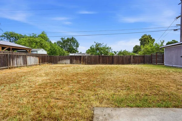 $335,000 | 110 West Hazelwood Drive, Lemoore, CA 93245