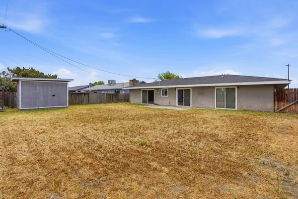$335,000 | 110 West Hazelwood Drive, Lemoore, CA 93245