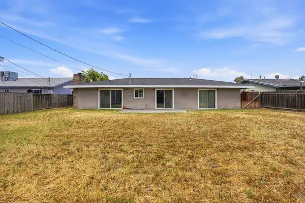 $335,000 | 110 West Hazelwood Drive, Lemoore, CA 93245