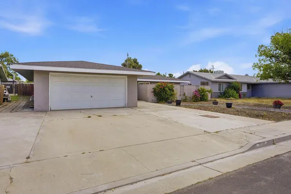 $335,000 | 110 West Hazelwood Drive, Lemoore, CA 93245