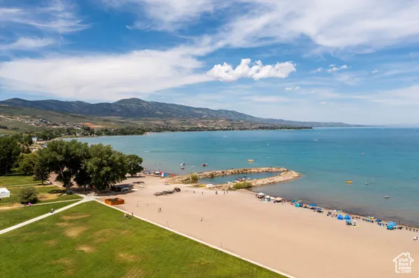 $340,000 | 2176 South Bear Lake Boulevard, Unit 421, Garden City, UT 84028