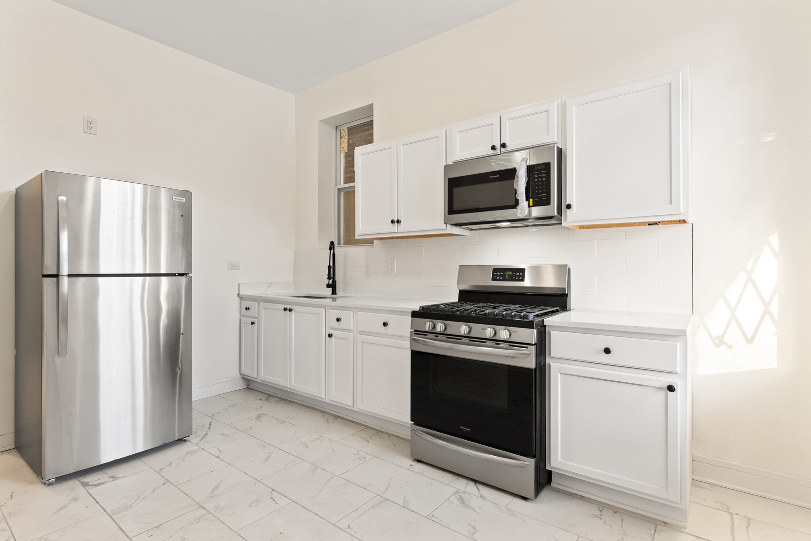 4321 West Maypole Avenue Chicago, IL 60624 - Photo 6 of 11