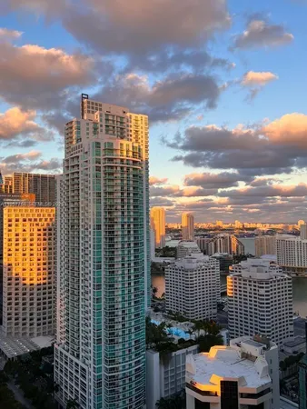 $4,000 | 1060 Brickell Avenue, Unit 3117, Miami, FL 33131