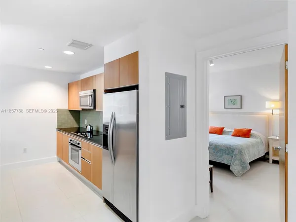 $4,000 | 1060 Brickell Avenue, Unit 3117, Miami, FL 33131