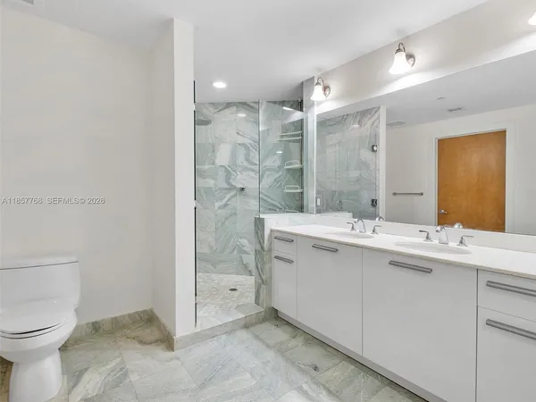 $4,000 | 1060 Brickell Avenue, Unit 3117, Miami, FL 33131