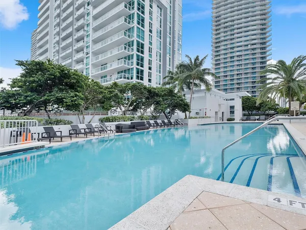 $4,000 | 1060 Brickell Avenue, Unit 3117, Miami, FL 33131