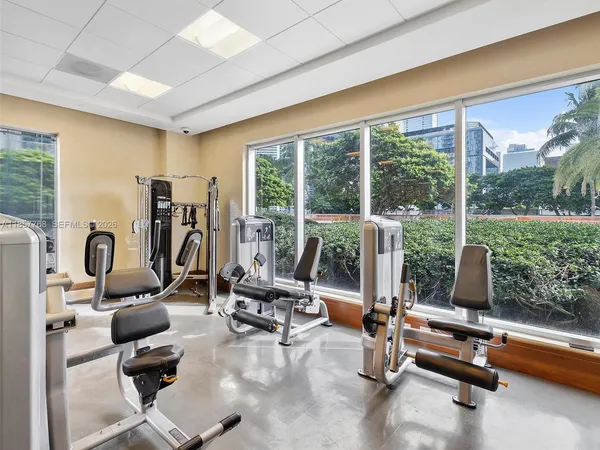 $4,000 | 1060 Brickell Avenue, Unit 3117, Miami, FL 33131