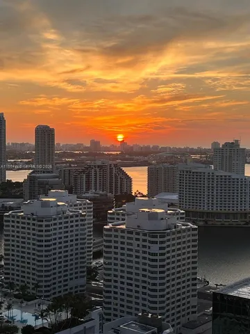 $4,500 | 1060 Brickell Avenue, Unit 3117, Miami, FL 33131